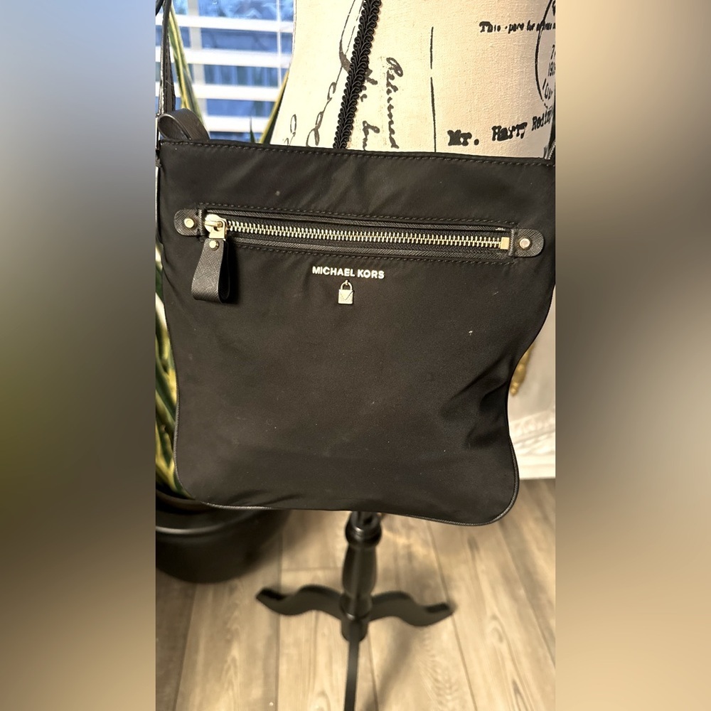 Michael Kors Crossbody Bag